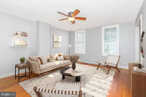 Living - 123 Water St, Frederick, MD 21701 photo 3 of 11