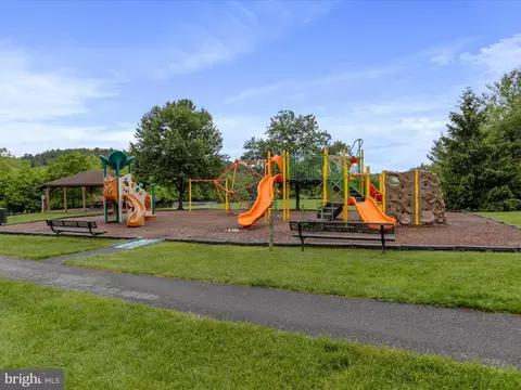 Exterior - 8901 Danville Ter, Frederick, MD 21701 photo 17 of 20