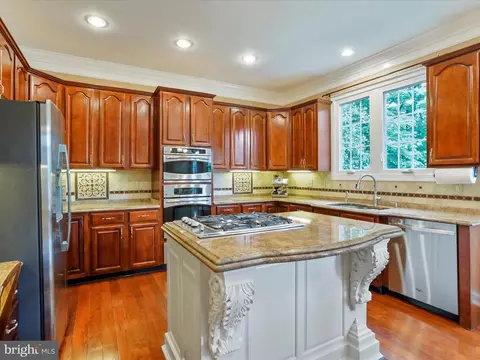 Kitchen - 8901 Danville Ter, Frederick, MD 21701 photo 4 of 6