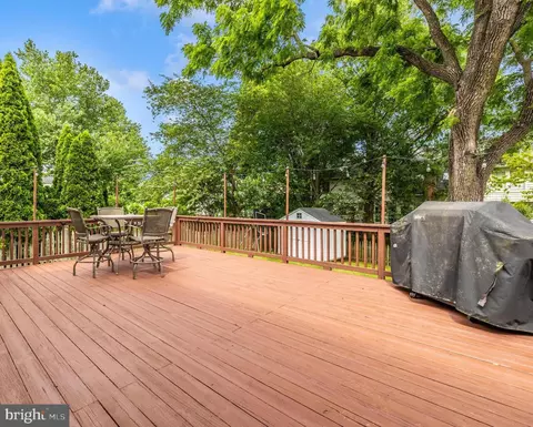 Exterior - 5311 Kingsbrook Dr, Frederick, MD 21703 photo 2 of 4