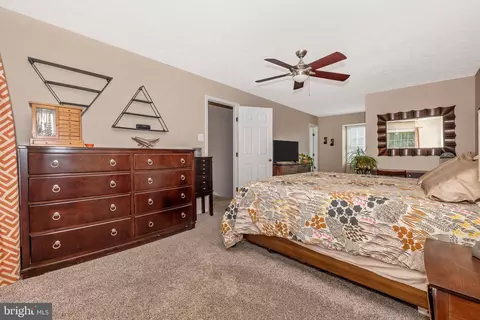 Bedroom - 5311 Kingsbrook Dr, Frederick, MD 21703 photo 5 of 6