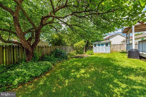 Exterior - 213 Bishops Glen Dr, Frederick, MD 21702 photo 14 of 22