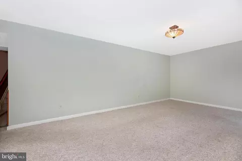 Living - 213 Bishops Glen Dr, Frederick, MD 21702 photo 8 of 8