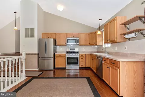 Kitchen - 213 Bishops Glen Dr, Frederick, MD 21702 photo 2 of 4