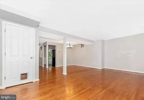 8202 Red Wing Ct, Frederick, MD 21701 photo 6