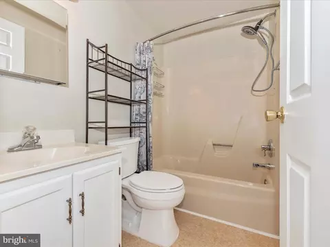 8202 Red Wing Ct, Frederick, MD 21701 photo 30