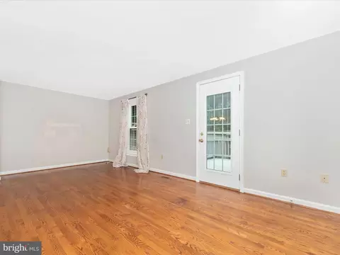 8202 Red Wing Ct, Frederick, MD 21701 photo 5