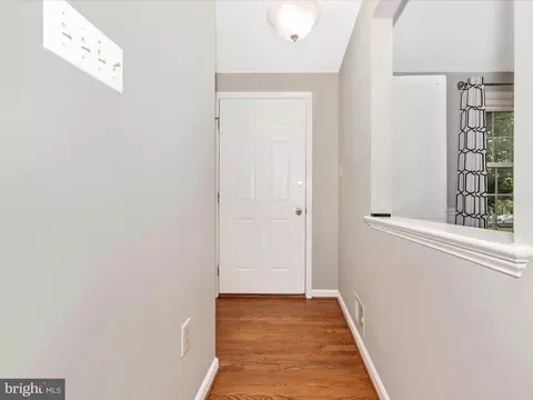 8202 Red Wing Ct, Frederick, MD 21701 photo 3