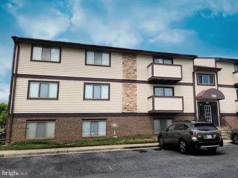 730 J Heather Ridge Dr #14J, Frederick, MD 21702