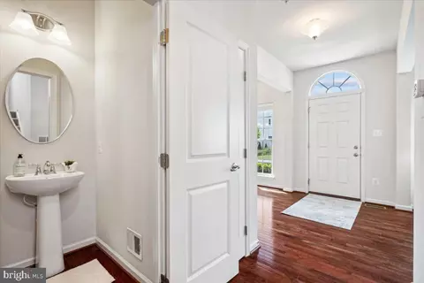 Entry Way - 1908 Regiment Way, Frederick, MD 21702 photo 3 of 7