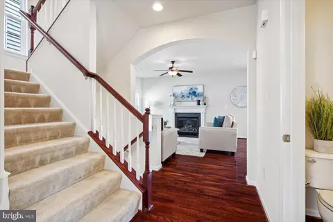 Entry Way - 1908 Regiment Way, Frederick, MD 21702 photo 2 of 7