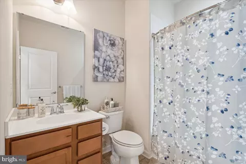 Bath - 1908 Regiment Way, Frederick, MD 21702 photo 2 of 2