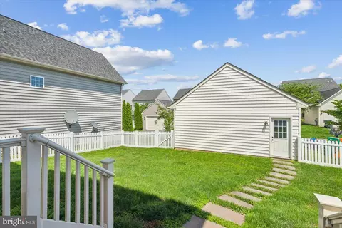 Exterior - 1908 Regiment Way, Frederick, MD 21702 photo 6 of 10