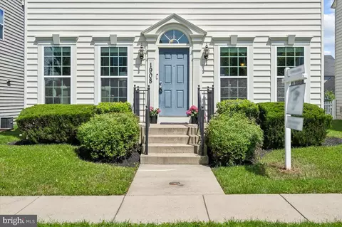 Exterior - 1908 Regiment Way, Frederick, MD 21702 photo 5 of 10