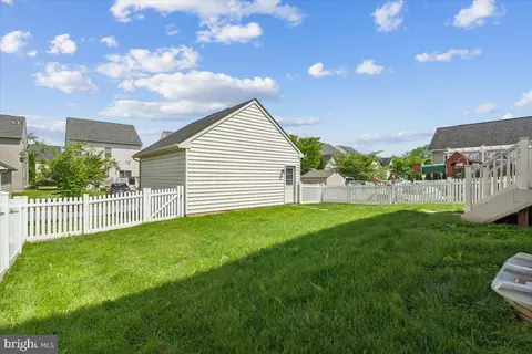Exterior - 1908 Regiment Way, Frederick, MD 21702 photo 9 of 10