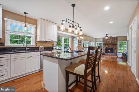 6112 Fieldcrest Dr, Frederick, MD 21701 photo 12