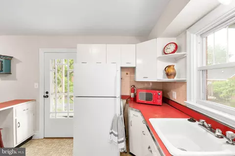 Kitchen - 616 W Patrick St, Frederick, MD 21701 photo 8 of 10