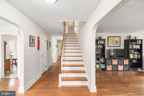 Entry Way - 616 W Patrick St, Frederick, MD 21701 photo 6 of 13