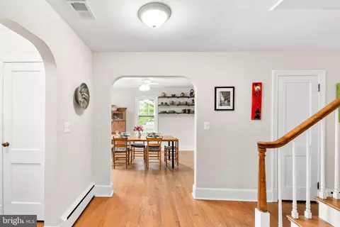 Entry Way - 616 W Patrick St, Frederick, MD 21701 photo 5 of 13