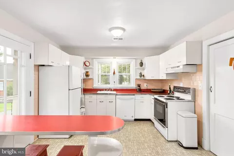 Kitchen - 616 W Patrick St, Frederick, MD 21701 photo 2 of 10