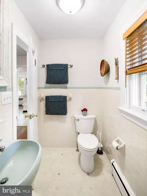 Bath - 616 W Patrick St, Frederick, MD 21701 photo 3 of 5