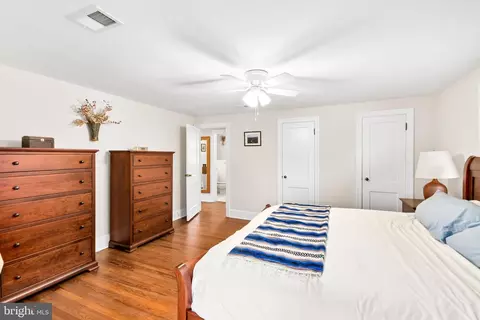 Bedroom - 616 W Patrick St, Frederick, MD 21701 photo 4 of 8