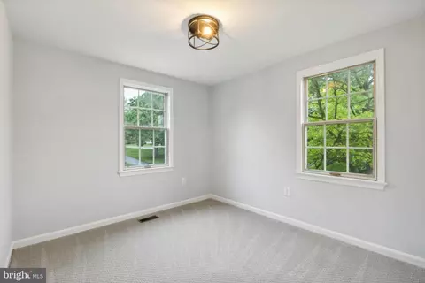 Bedroom - 7997 Windsail Ct, Frederick, MD 21701 photo 3 of 5