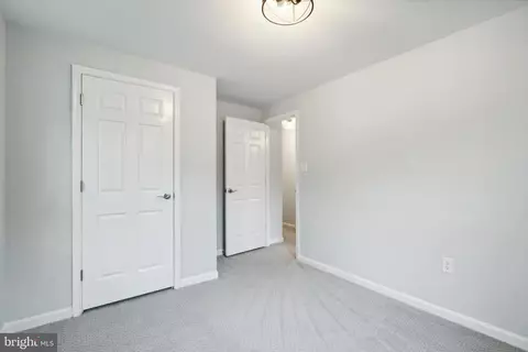 Bedroom - 7997 Windsail Ct, Frederick, MD 21701 photo 4 of 5