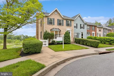 Exterior - 7997 Windsail Ct, Frederick, MD 21701 photo 2 of 5