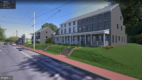 226 W South St, Frederick, MD 21701