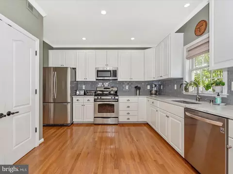 Kitchen - 2555 Bear Den Rd, Frederick, MD 21701 photo 4 of 7