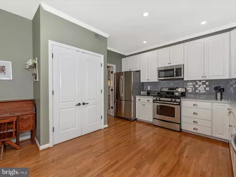Kitchen - 2555 Bear Den Rd, Frederick, MD 21701 photo 3 of 7