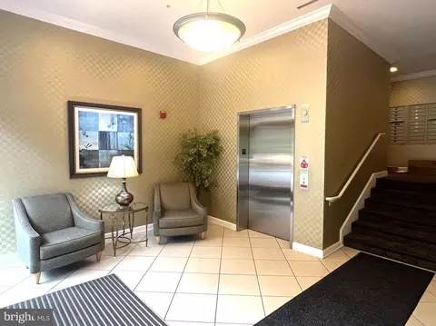 35 E All Saints St #208, Frederick, MD 21701 photo 3