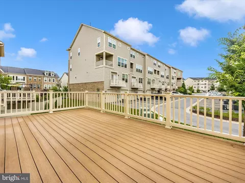 Exterior - 5906 Leben Dr, Frederick, MD 21703 photo 9 of 20