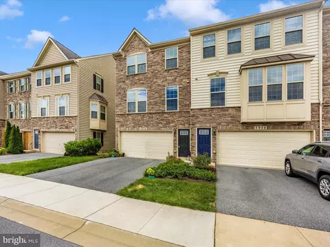 Exterior - 5906 Leben Dr, Frederick, MD 21703 photo 4 of 20