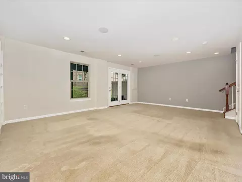 Living - 5906 Leben Dr, Frederick, MD 21703 photo 3 of 8