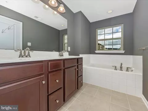 Bath - 5906 Leben Dr, Frederick, MD 21703 photo 5 of 6