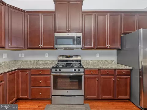 Kitchen - 5906 Leben Dr, Frederick, MD 21703 photo 2 of 4