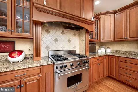1031 Bexhill Dr, Frederick, MD 21702 photo 17