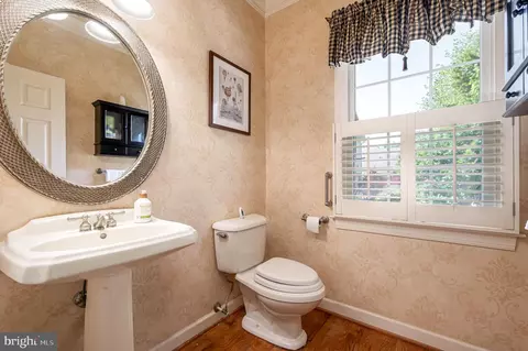 1031 Bexhill Dr, Frederick, MD 21702 photo 8