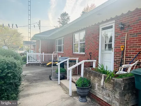 512 Biggs Ave, Frederick, MD 21702 photo 4