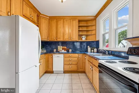 Kitchen - 1302 W 7th St, Frederick, MD 21702 photo 1 of 5