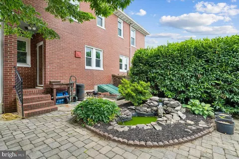 Exterior - 1302 W 7th St, Frederick, MD 21702 photo 3 of 12
