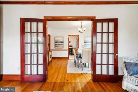 Entry Way - 1302 W 7th St, Frederick, MD 21702 photo 1 of 4