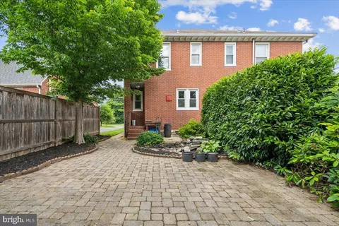 Exterior - 1302 W 7th St, Frederick, MD 21702 photo 6 of 12