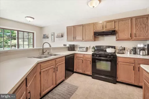Kitchen - 2180 Archet Ln, Frederick, MD 21702 photo 1 of 2