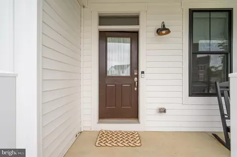 Entry Way - 1006 Furgeson Ln, Frederick, MD 21702 photo 13 of 13