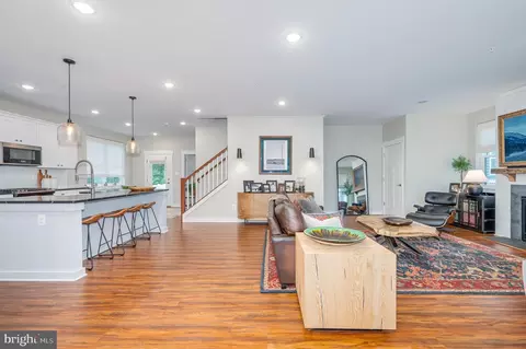 Entry Way - 1006 Furgeson Ln, Frederick, MD 21702 photo 1 of 13