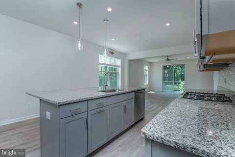 1502 Crampton St, Brunswick, MD 21716 photo 8