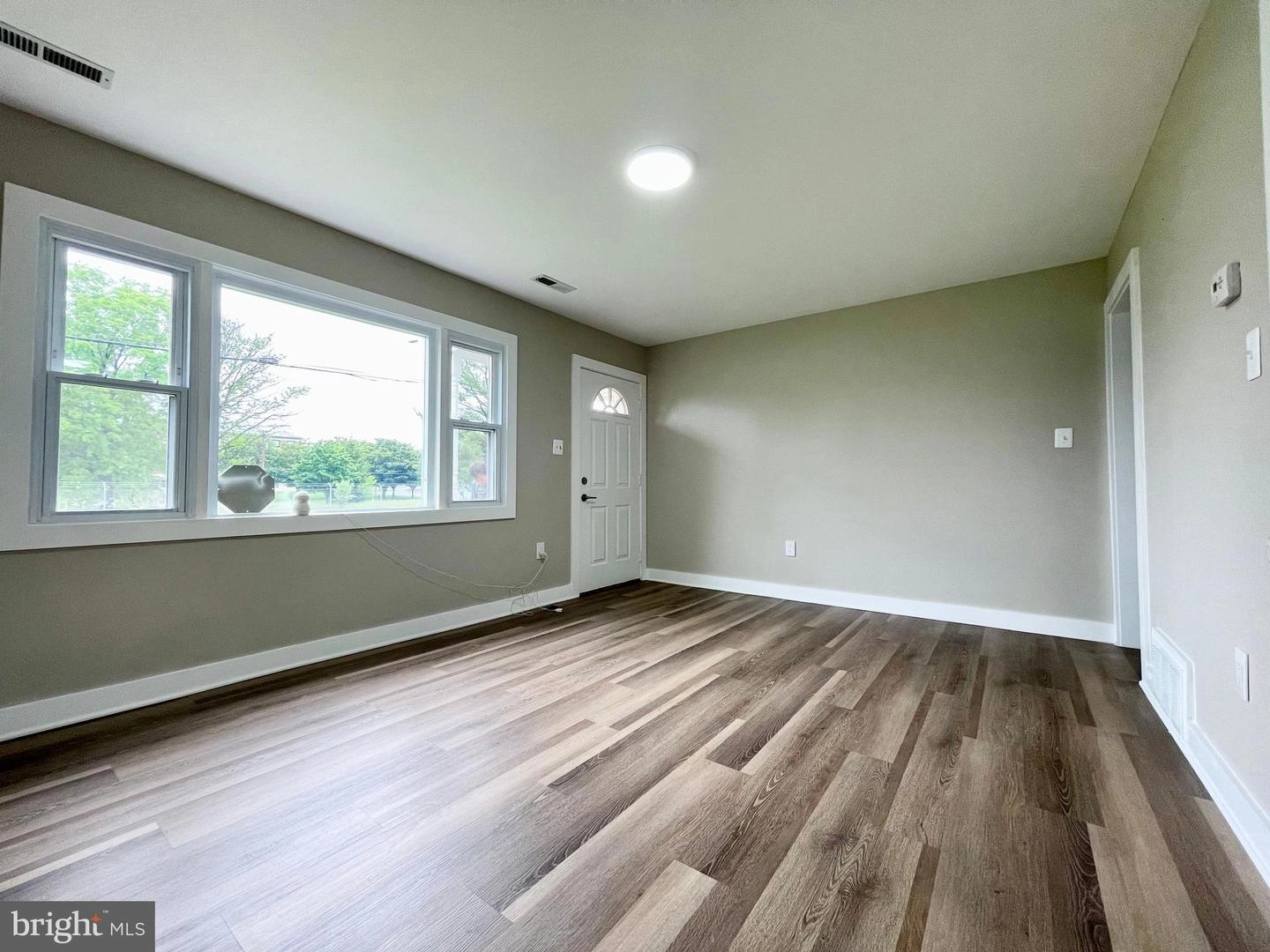 Living - 514 Military Rd, Frederick, MD 21702 photo 3 of 5